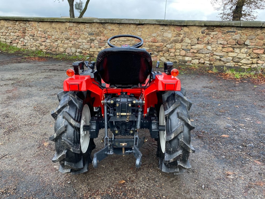 Japonský traktor Yanmar KE-3D, profesionální repas - 2