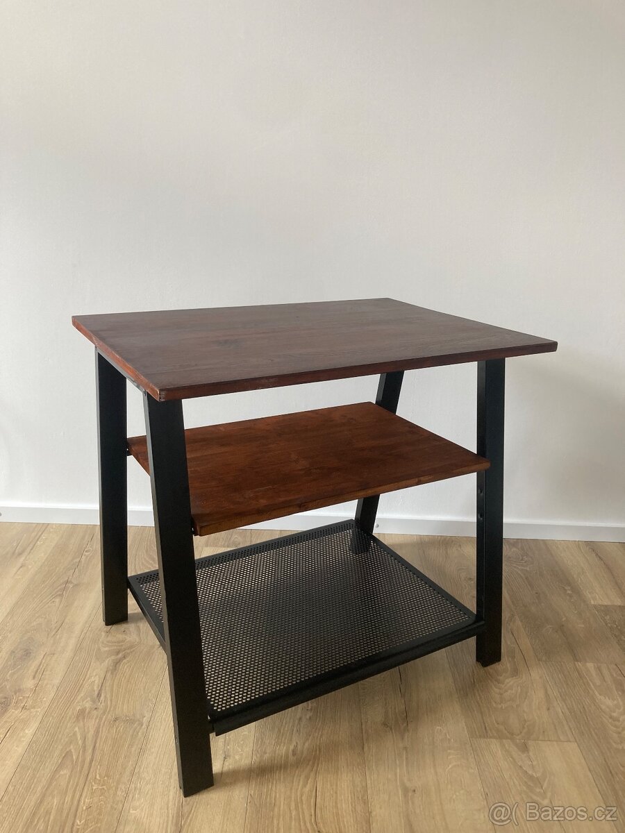 Stolek - 2