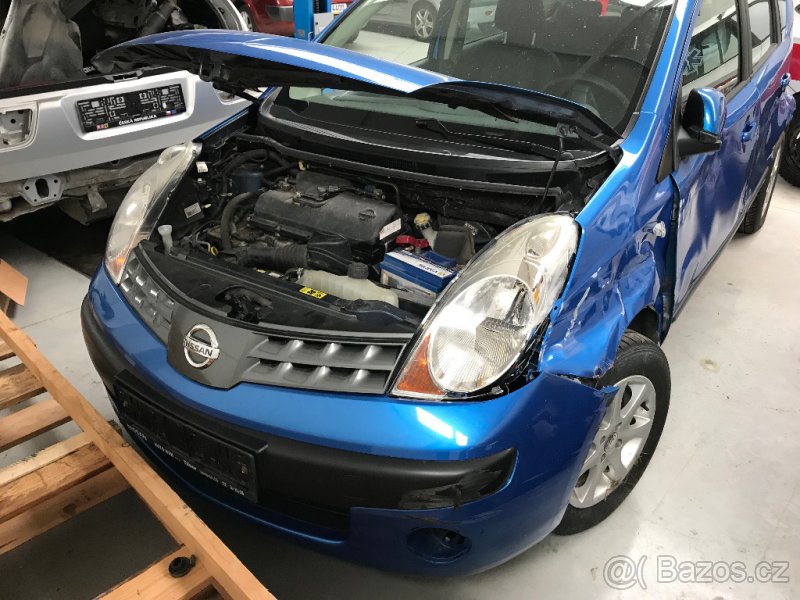 Nissan Note 1,4i 65kW 2007 - díly z vozu - 2