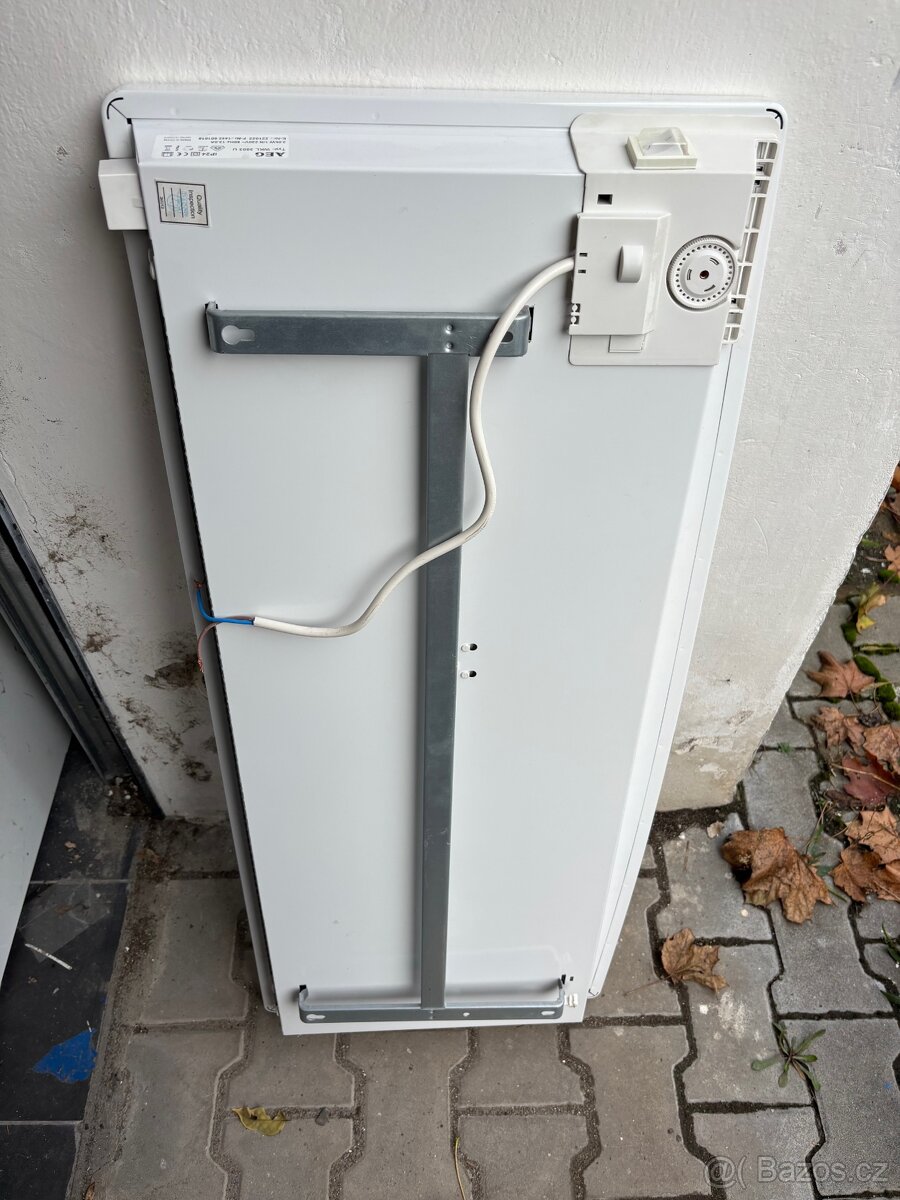Prodám nástěnný přímotop AEG 3000W - 2