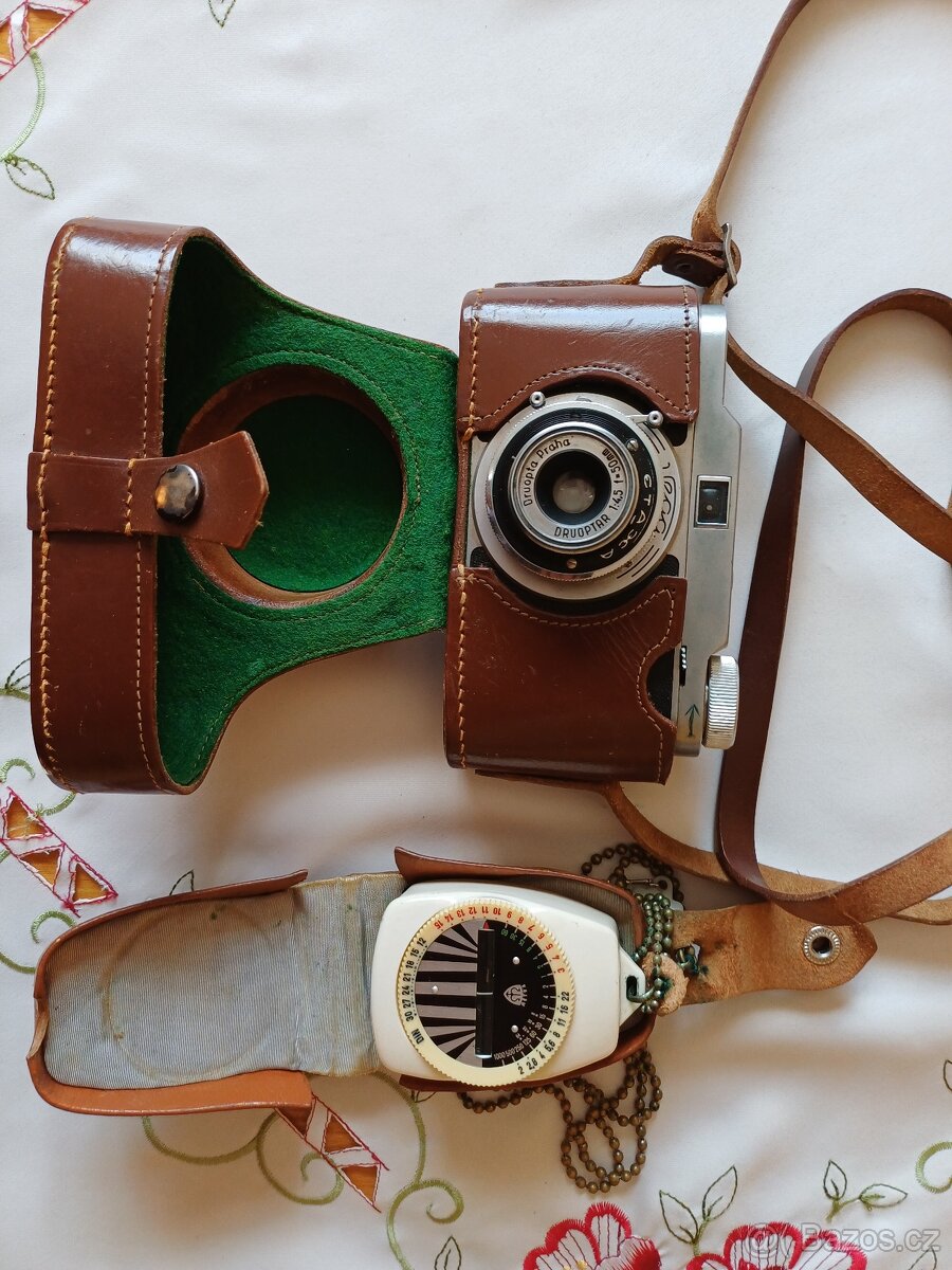 Retro fotoaparát VEGA ETAXA - 2