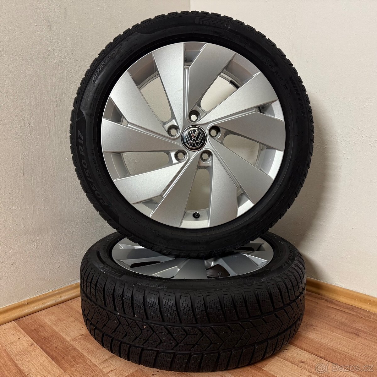 VW GOLF VIII 8 5x112 R17 ET46+ZIMNÍ 205/50R17 4,5m - 2