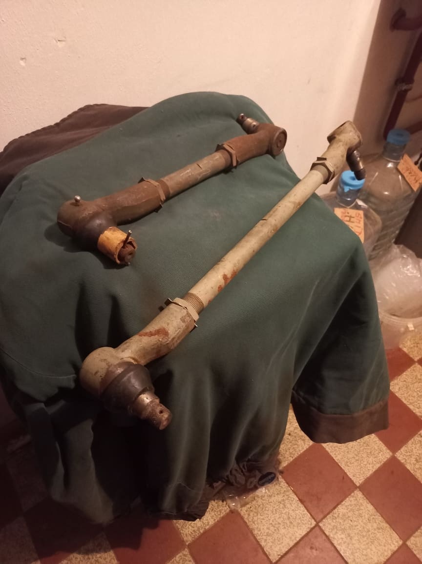 SPOJOVACÍ TYČE - PRODÁM - 2