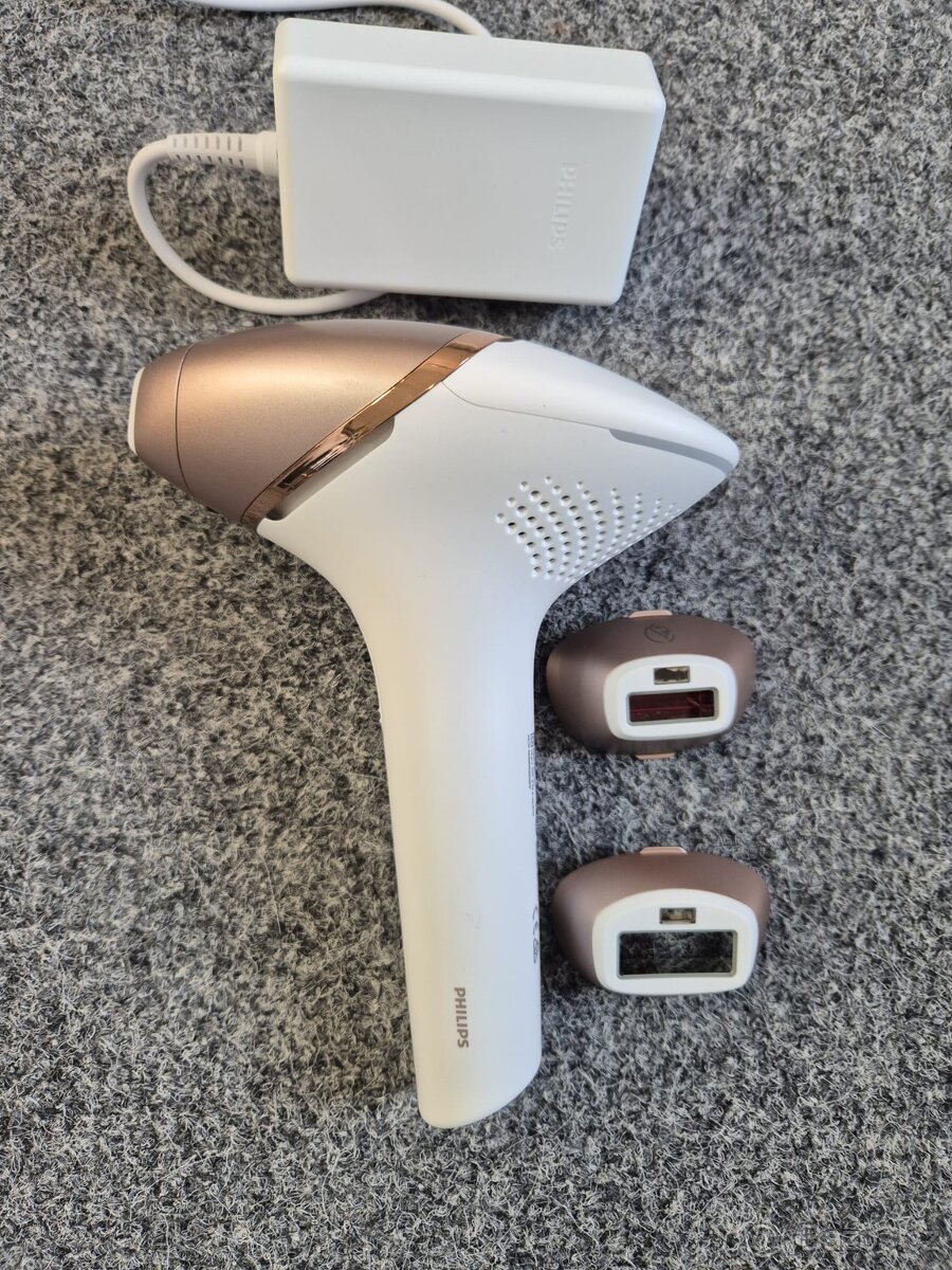 Philips Lumea Series 9900 SkinAI IPL BRI973 - 2