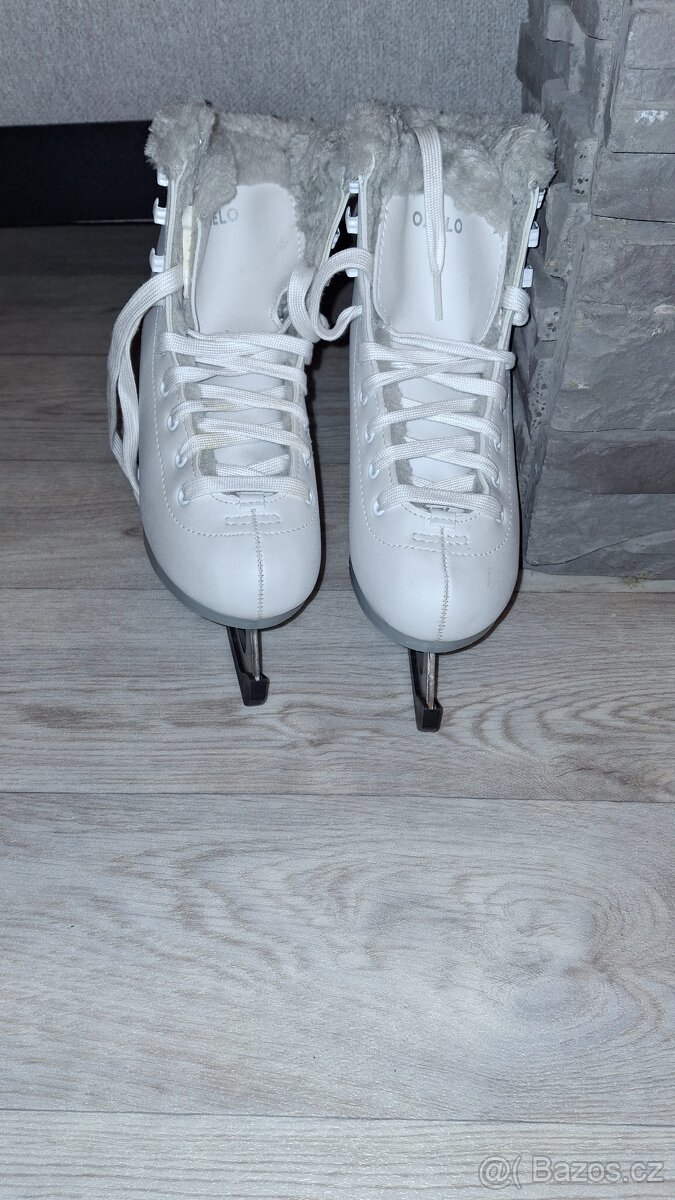 Divci lední brusle - 2