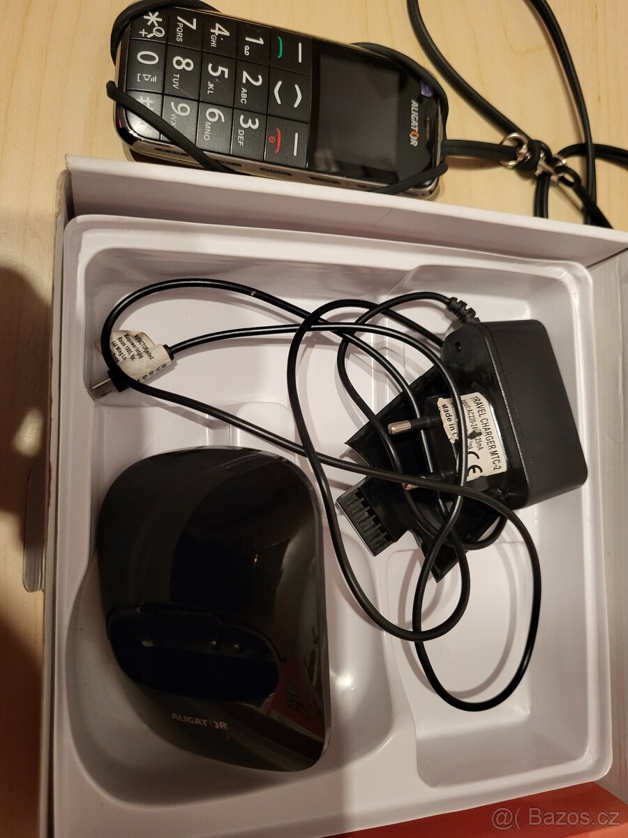 Mobilní telefon Aligator A850 - 2