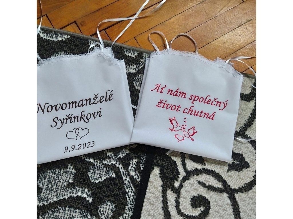 Vyšívaný svatební bryndák - 2
