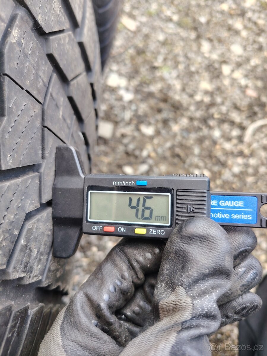 2ks zimních pneu Pirelli 325/35 R22 - 2