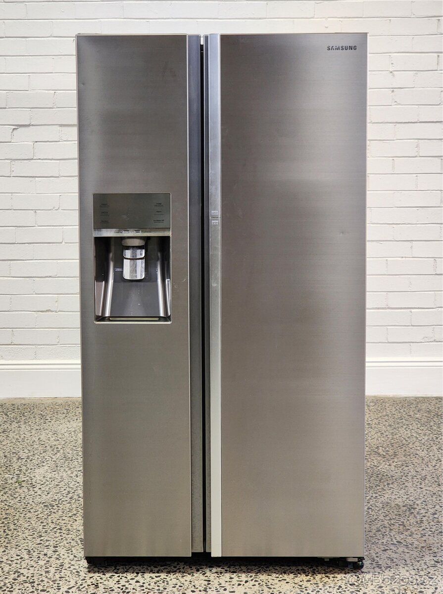 Americká Lednice s ledovačem food case (02) - 2