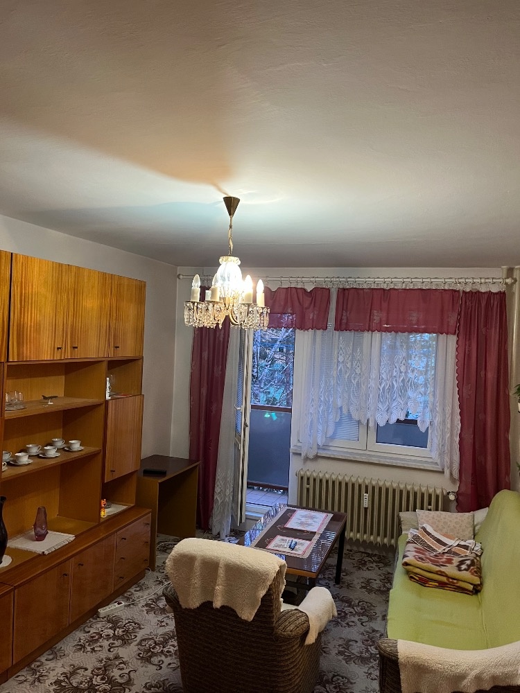 NÁBYTEK ZDARMA - ZA ODVOZ - 2