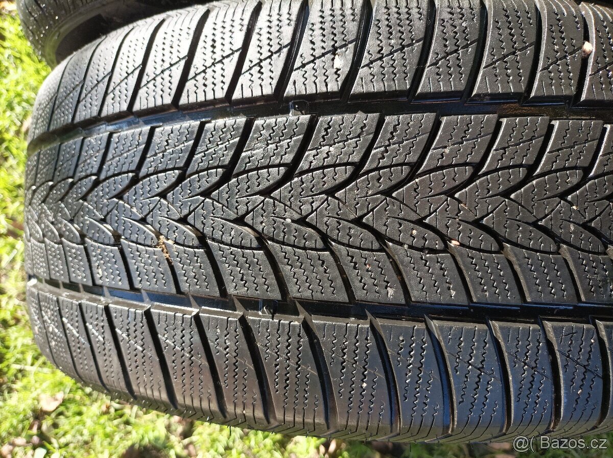 2 zimní pneumatiky Imperial 215/45/16 6,5mm - 2