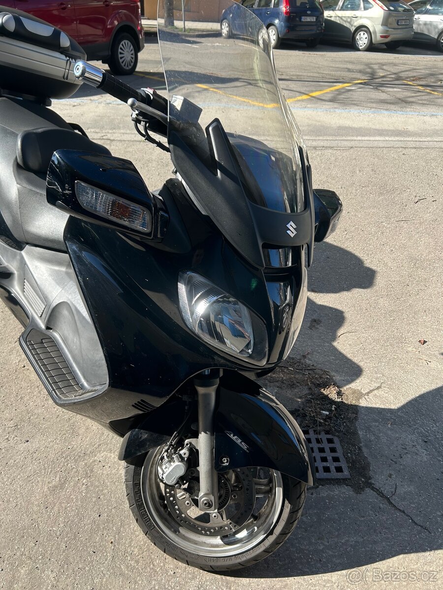 Suzuki Burgman 650 - 2