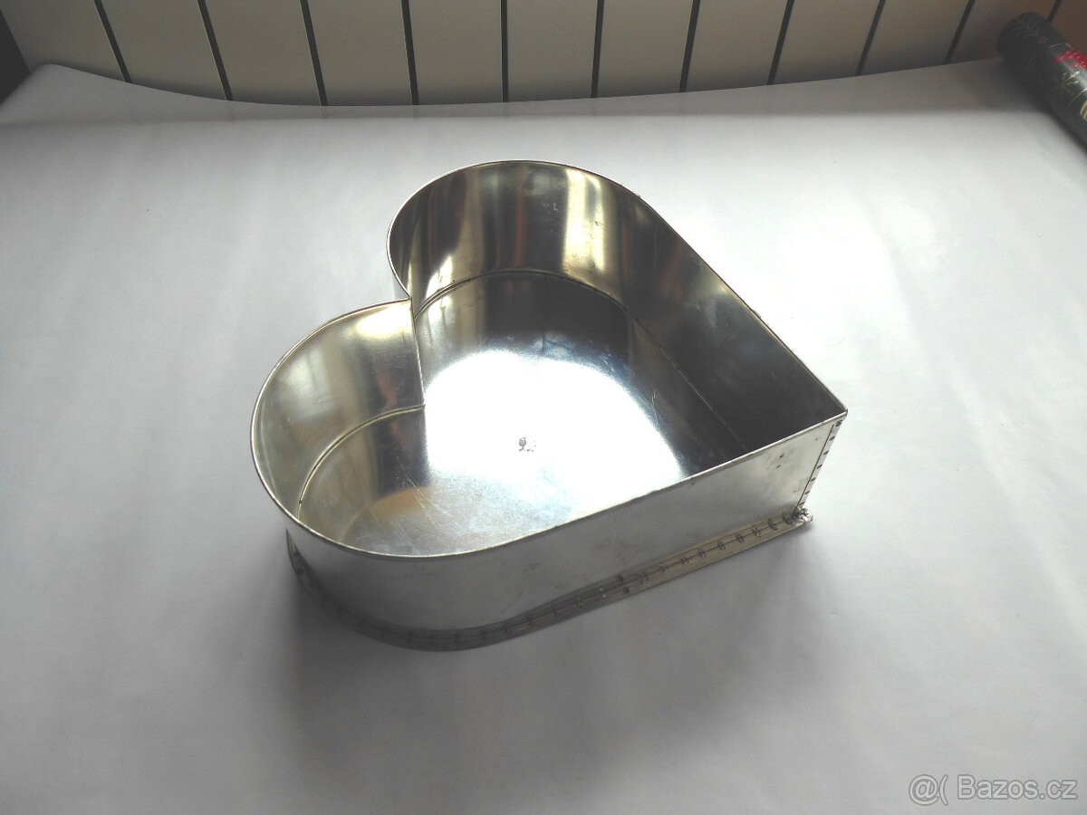 B204_ Forma na dort, srdce, pečení, cca 1981 - 2