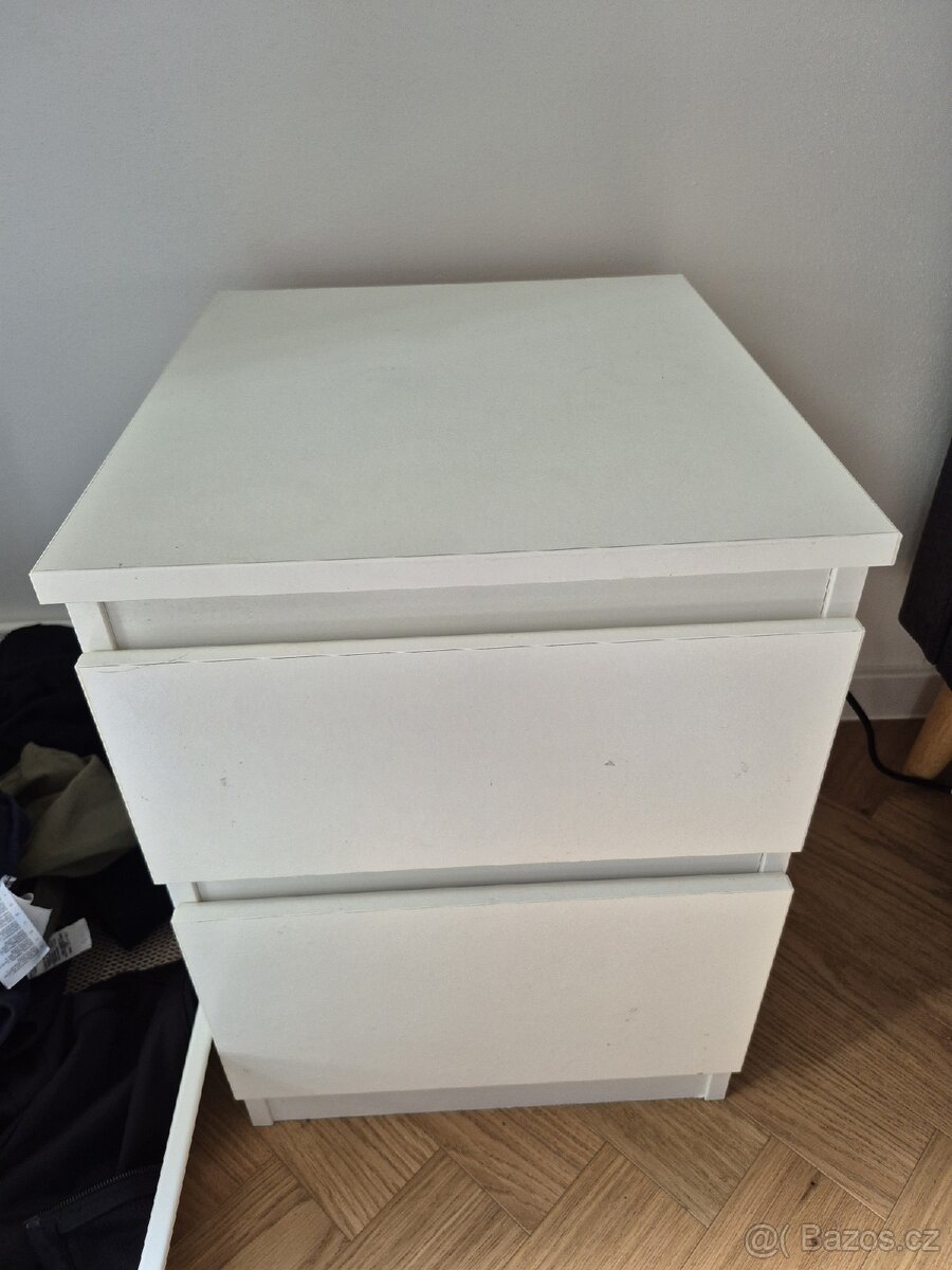 Noční stolek - 2