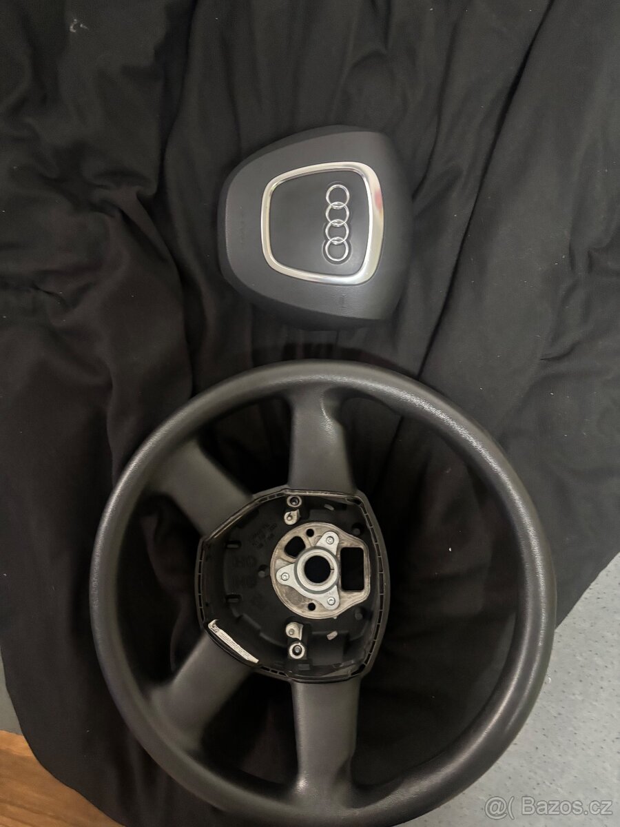 Volant Audi A3 8p - 2