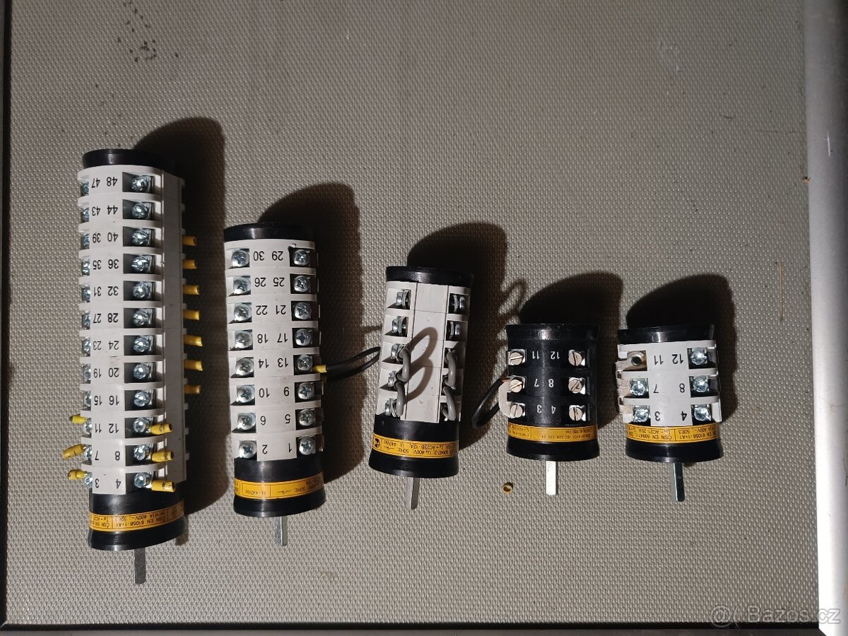 Prodám elektromateriál - 2