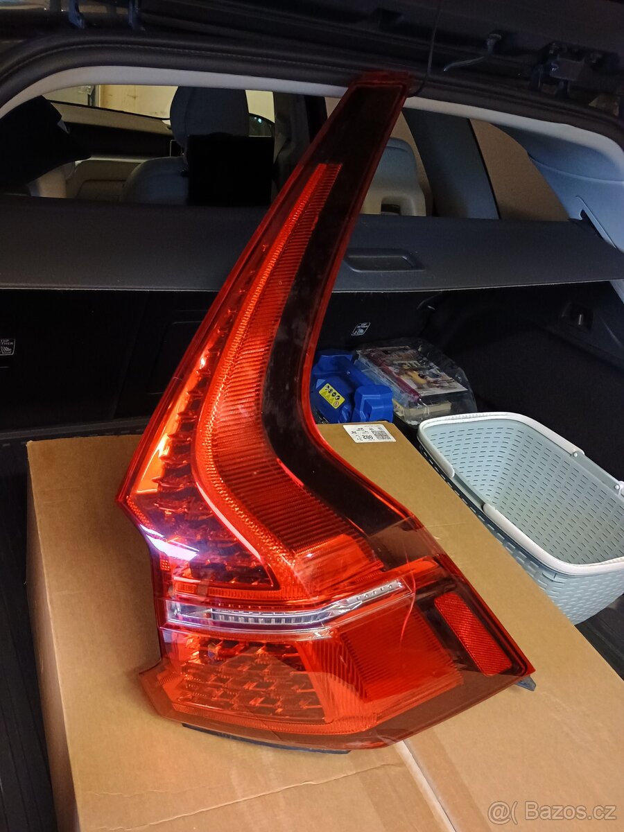 Volvo XC60 pravé zadní LED světlo - 2