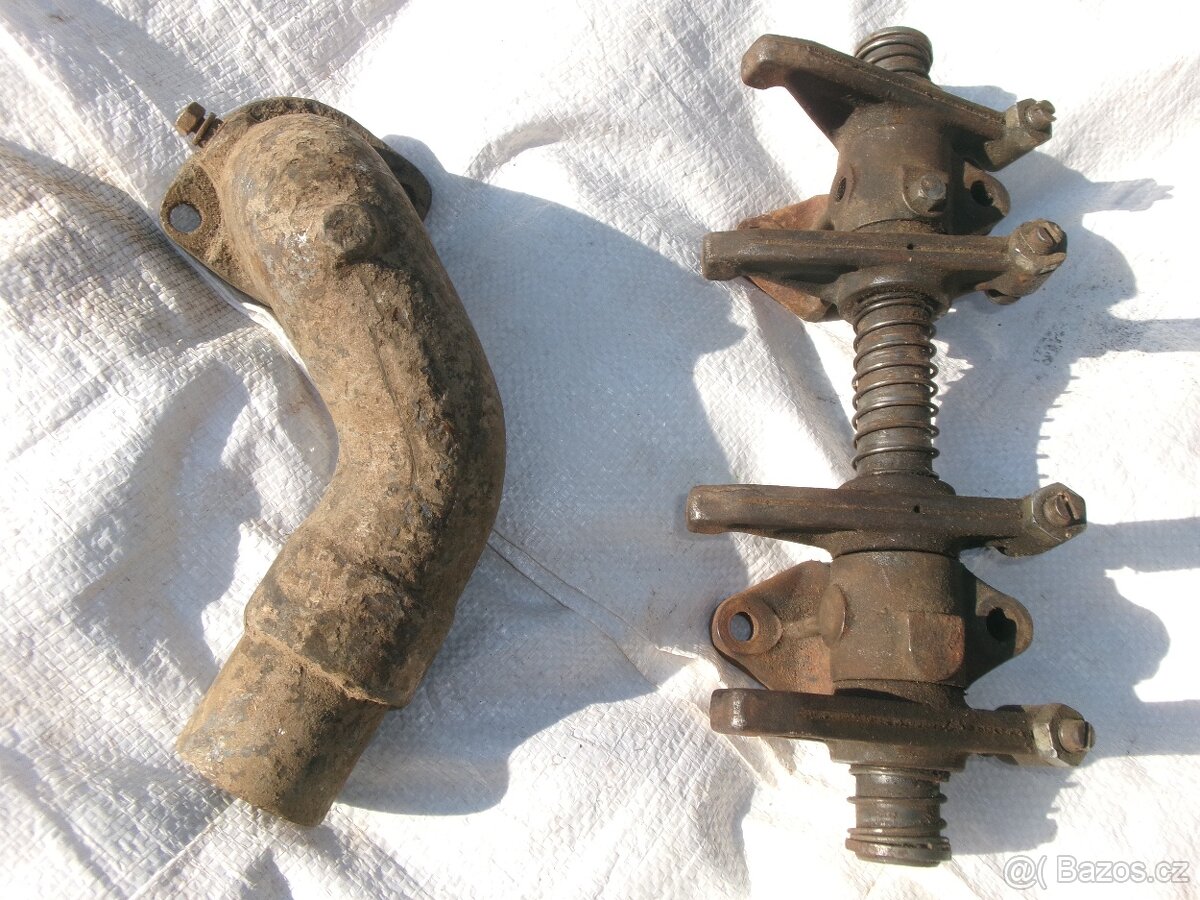 prodám díly na traktor Zetor 25. Sací potrubí se žhavící spi - 2