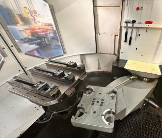 Obráběcí centra - pětiosá C 40 UP - 2