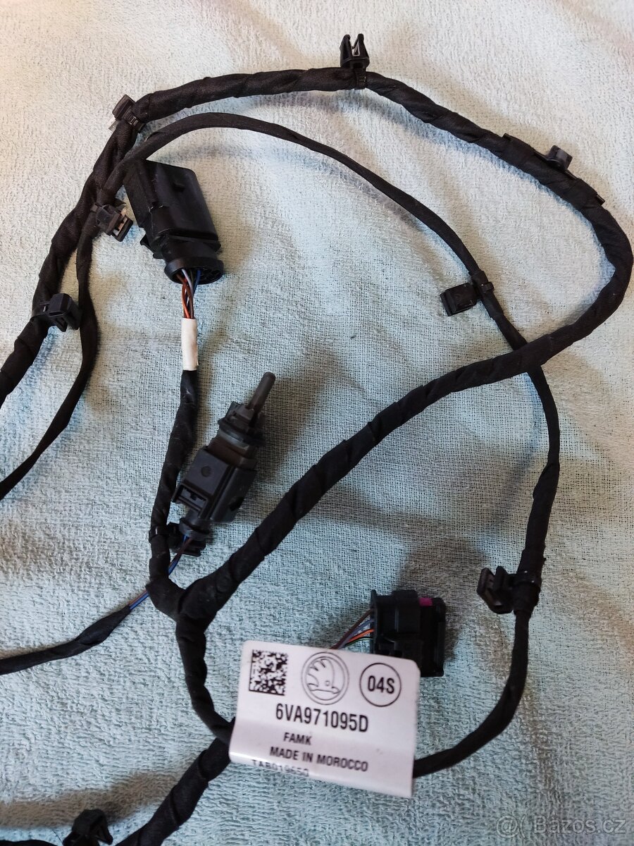 Prodám radar a svazek přední nárazník ŠKODA atd. - 2