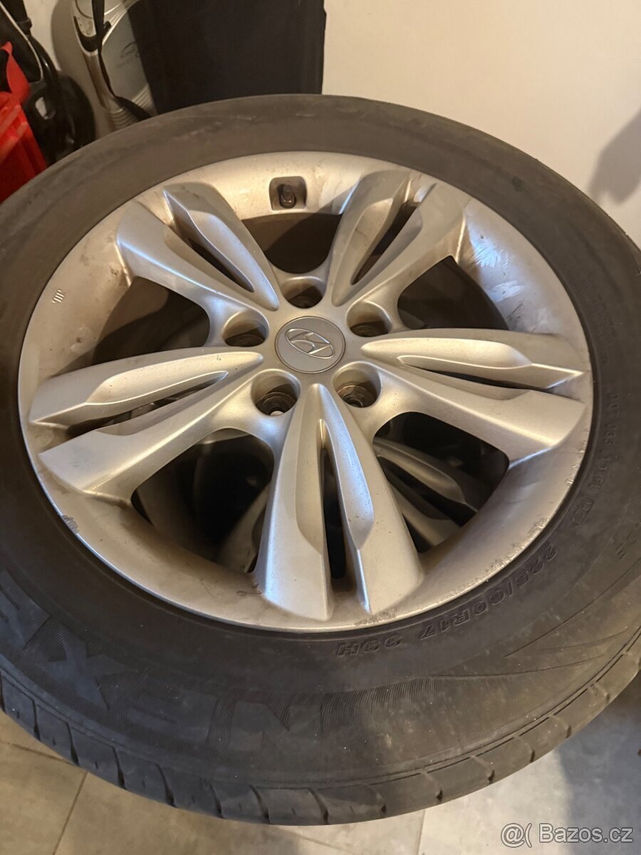 Hyundai ix 35 kola a alu disky - 2