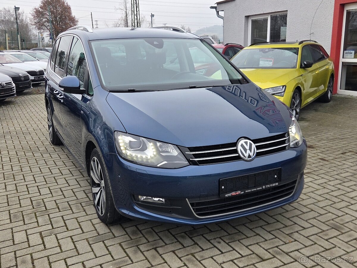 VW Sharan TDi DSG XENON NAVI VYHŘ.SEDAČKY TAŽNÉ - 2