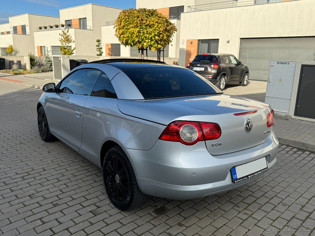 Volkswagen EOS 2.0TDI,Manál,Šibr,Kabrio,Kůže,Po servise⭐ - 2