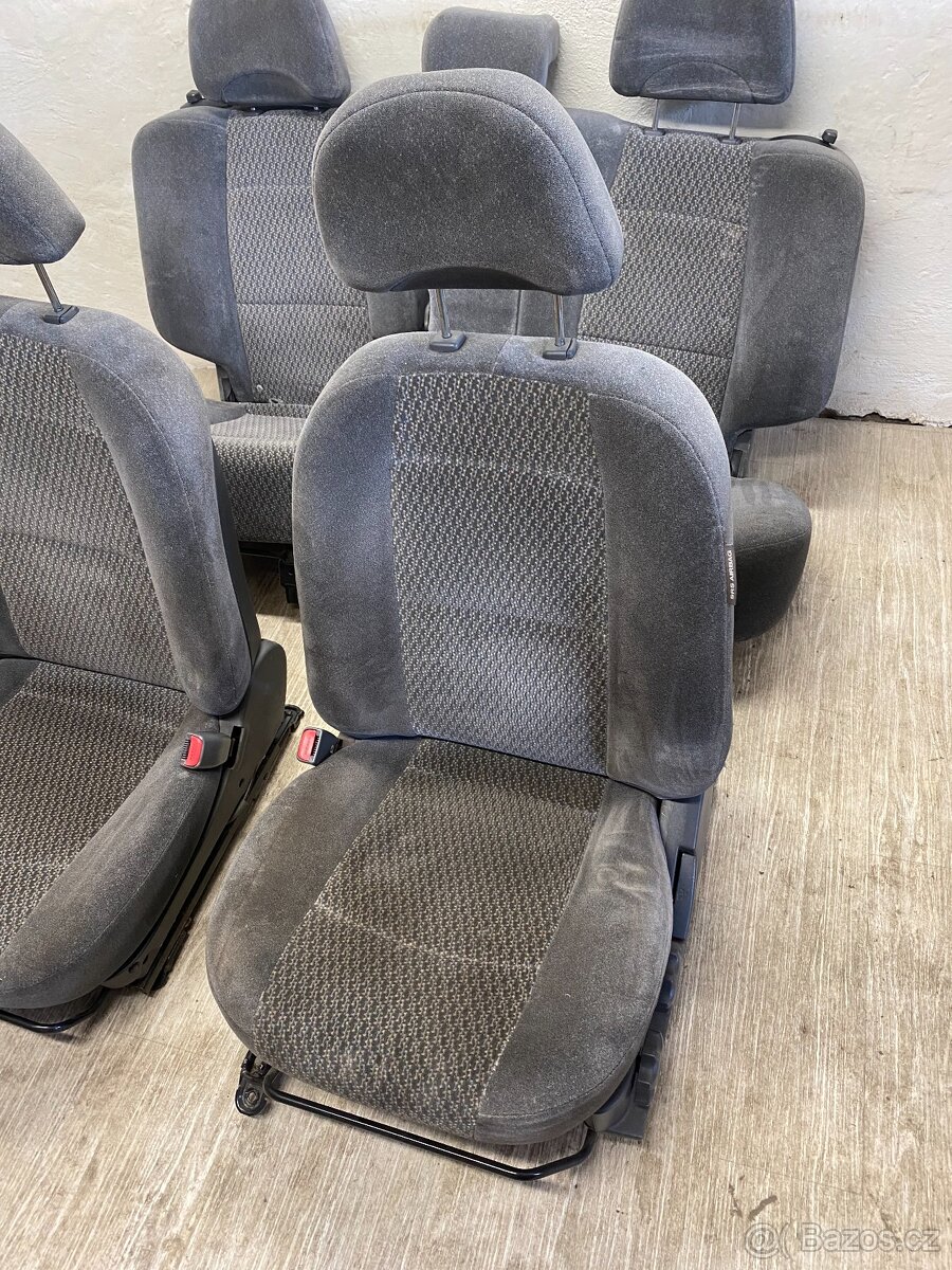 HYUNDAI SANTE FE I 2000-2006 - SEDAČKY - 2