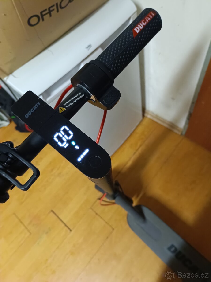Elektrokoloběžka Ducati Evo Pro I - 2
