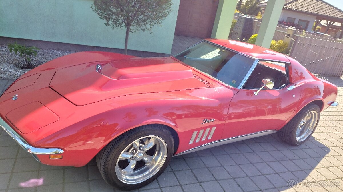 Chevrolet Corvette C3,automat - 2