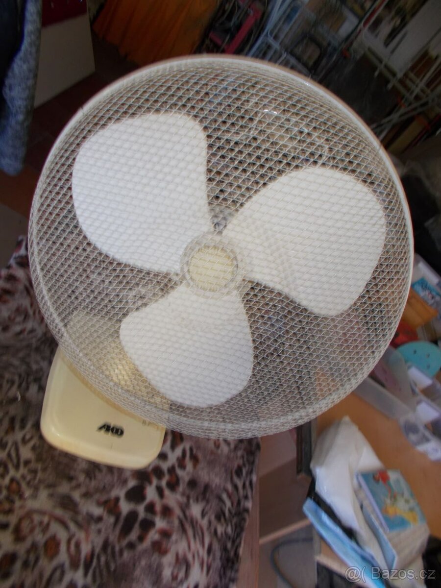 Větrák stolní - 2