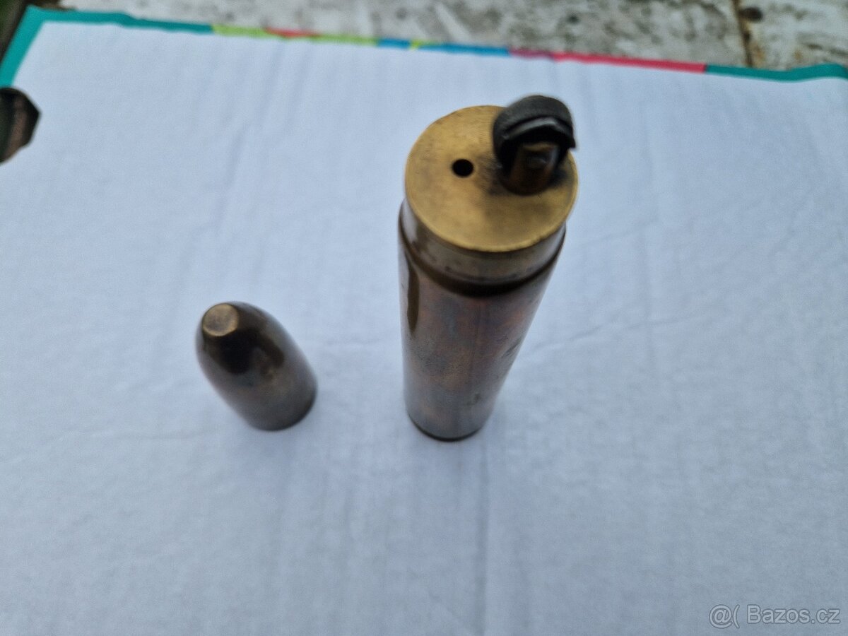 Vojensky zapalovac - 2