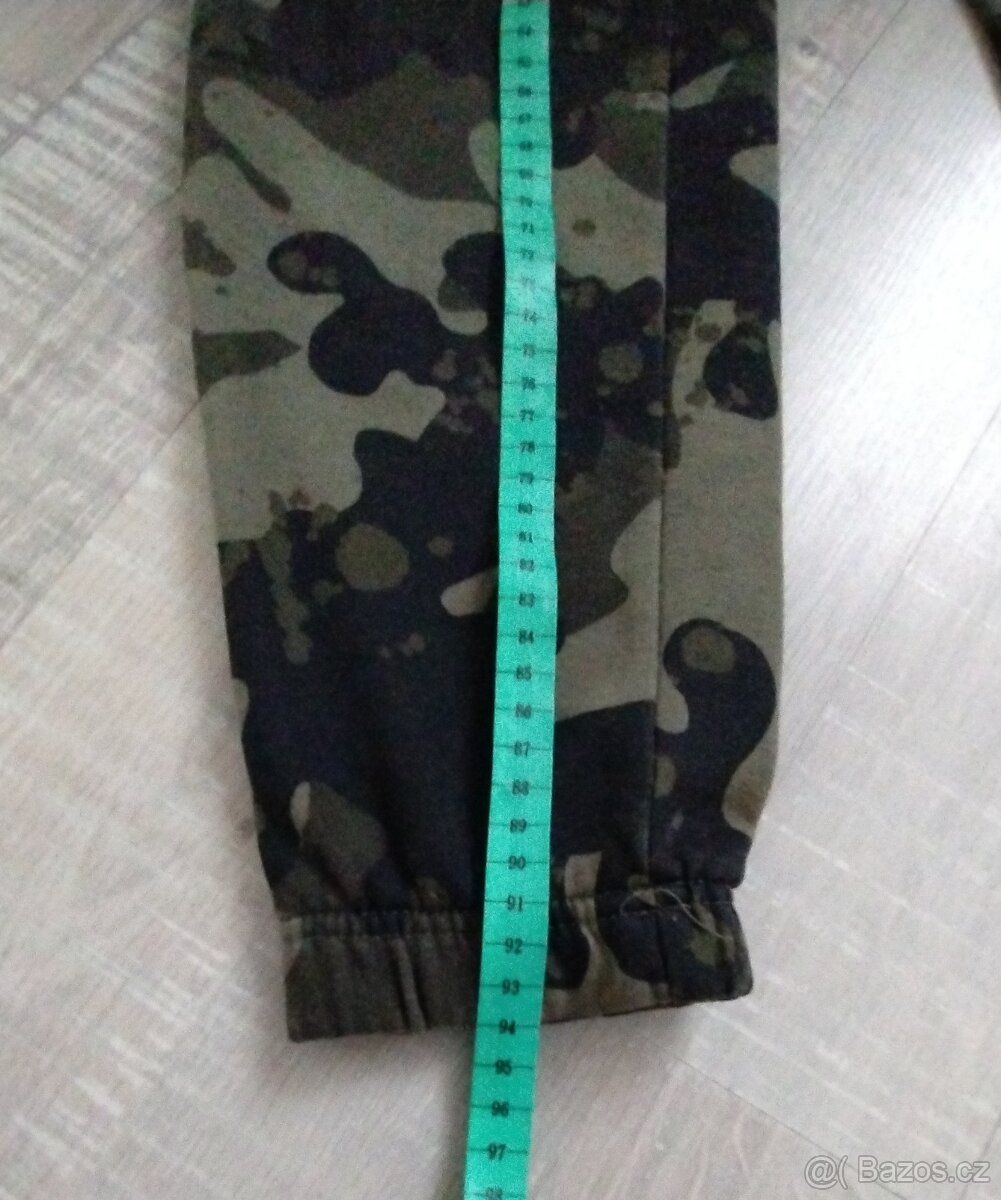 Tepláky vel.158 maskáče/teplé - 2