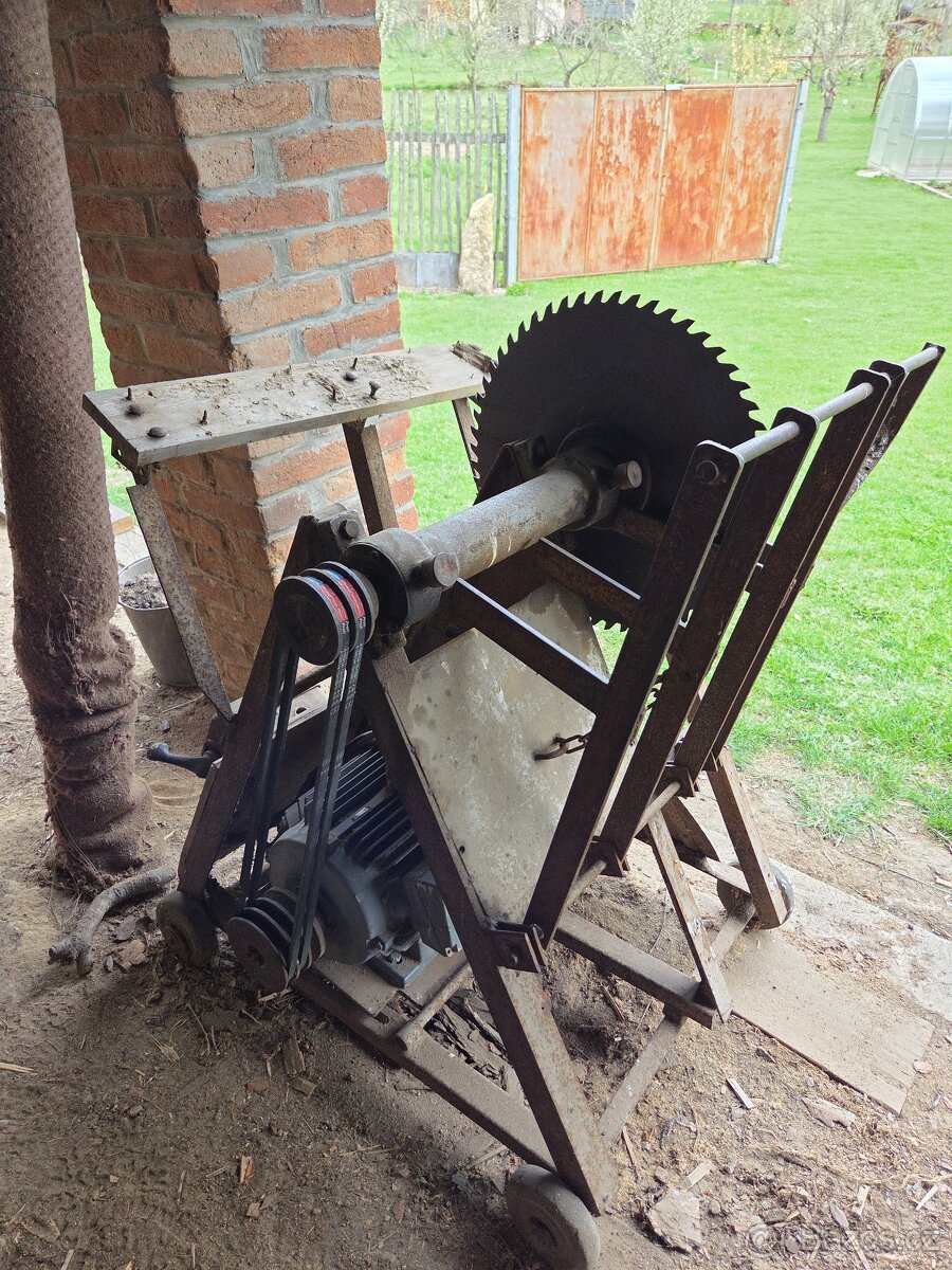 Cirkulárka 5.5 kW s kolébkou, 3 pláty - 2