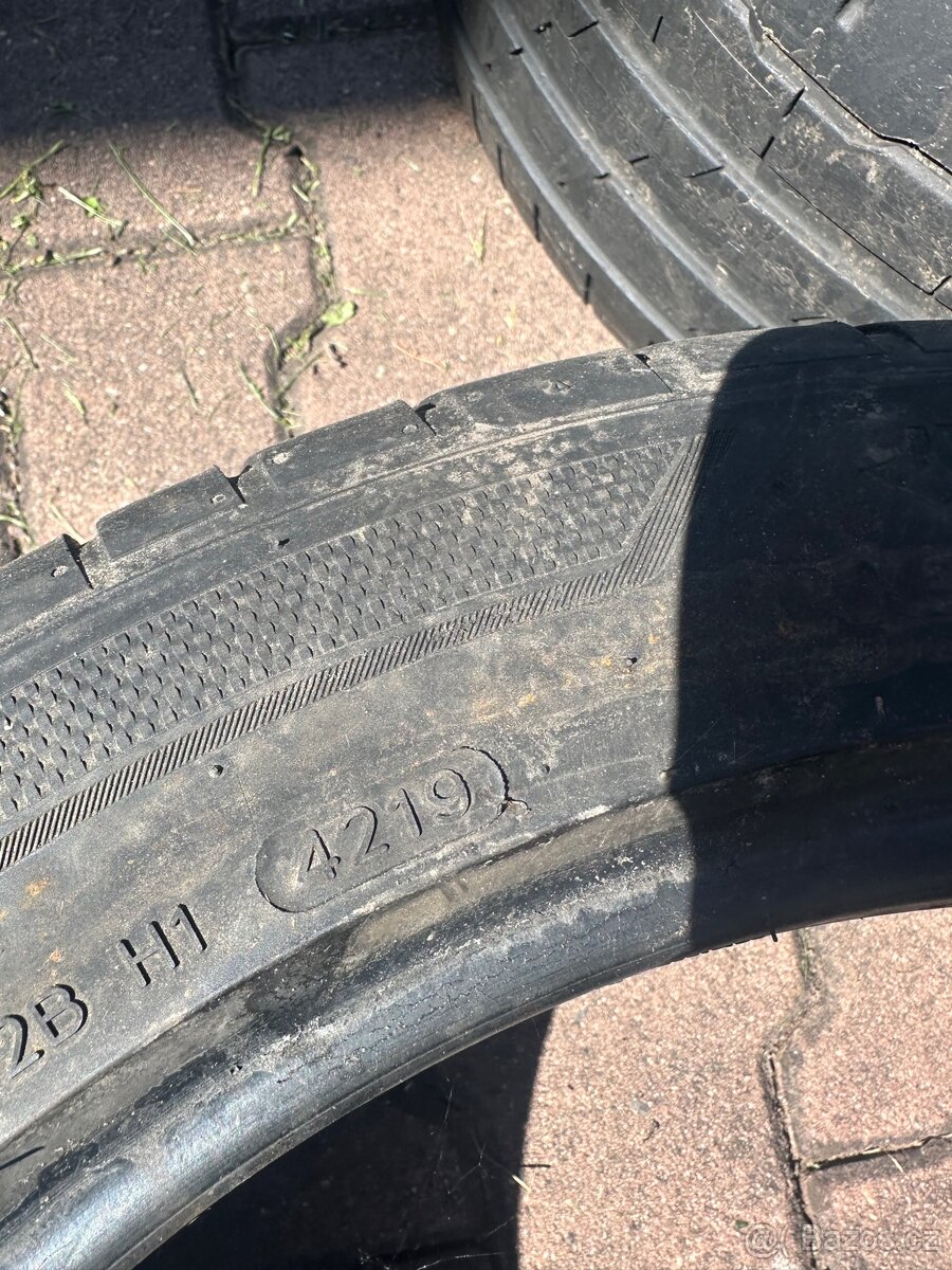 Hankook 235/45/18 - 2
