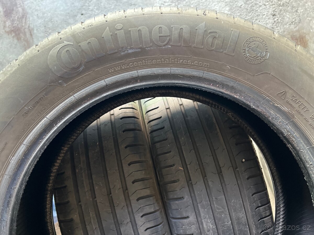 4x letni pneu Continental 215/55/17 - 2