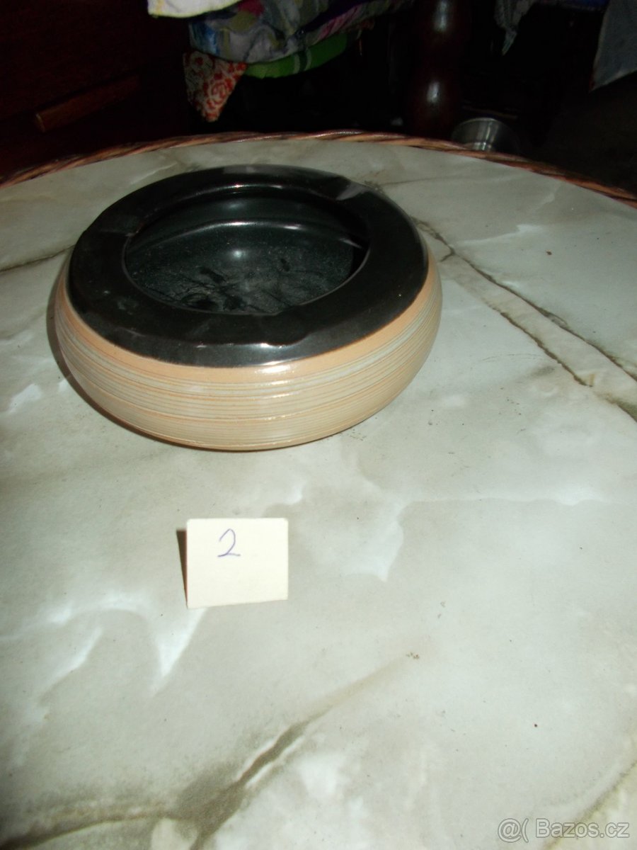 Popelník - 2
