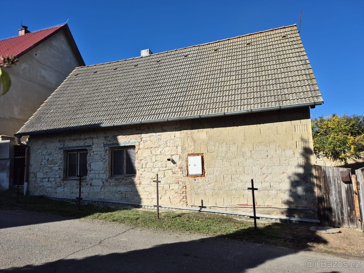 Rodinný dům v obci Holedeč - Veletice - 2