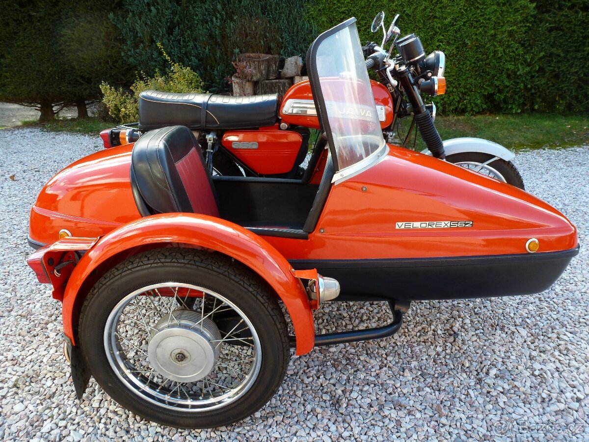Jawa 350 se sidecar Velorex 562 - 2