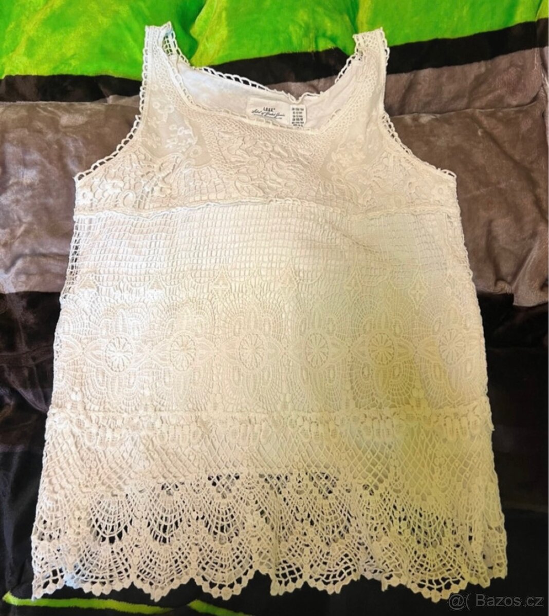 Trička a tílka 19ks velikost S celek - 2