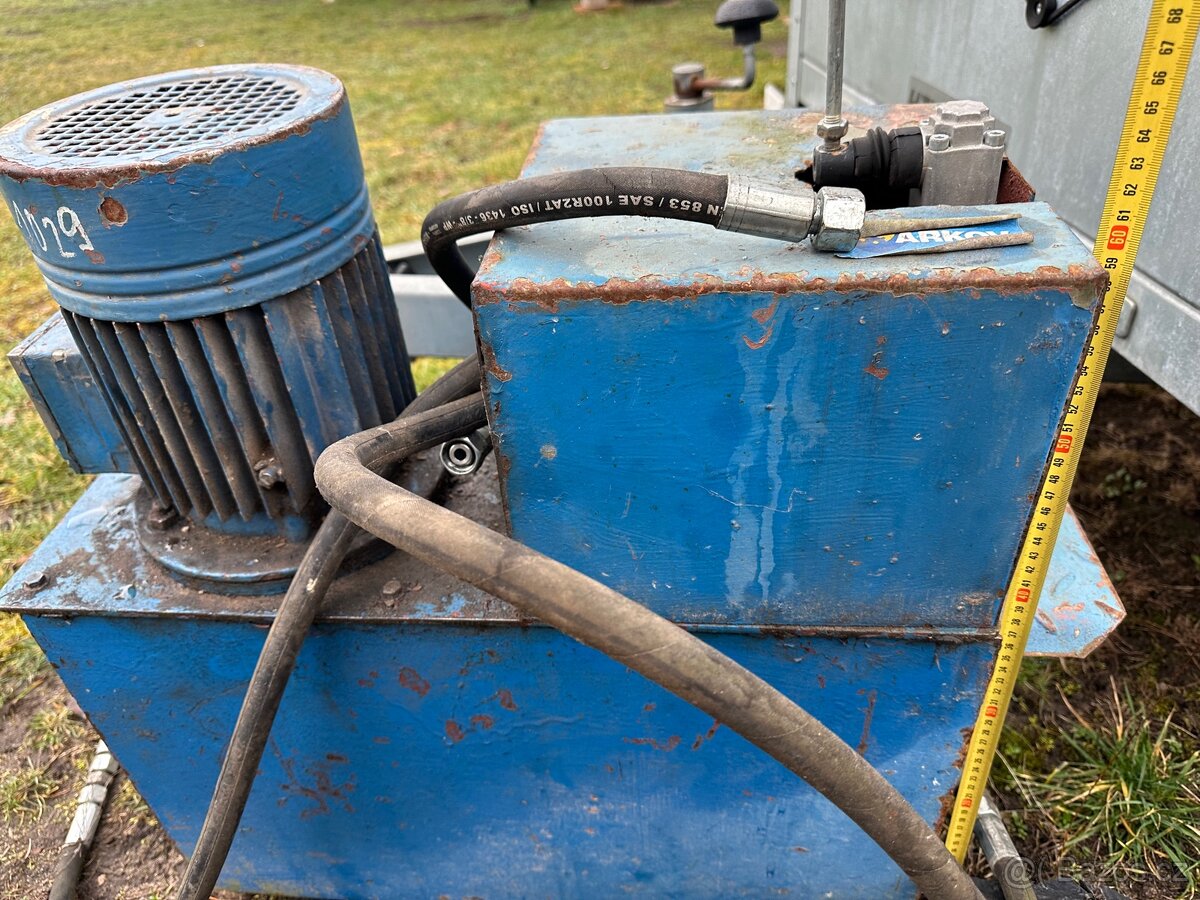 Hydraulická jednotka - 2