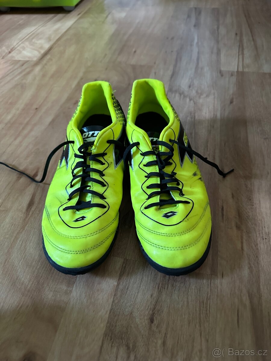 Kopačky LOTTO vel.40 - 2