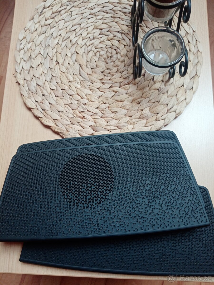 Škoda Enyaq / Elroq 2022, kryt reproduktoru - 2