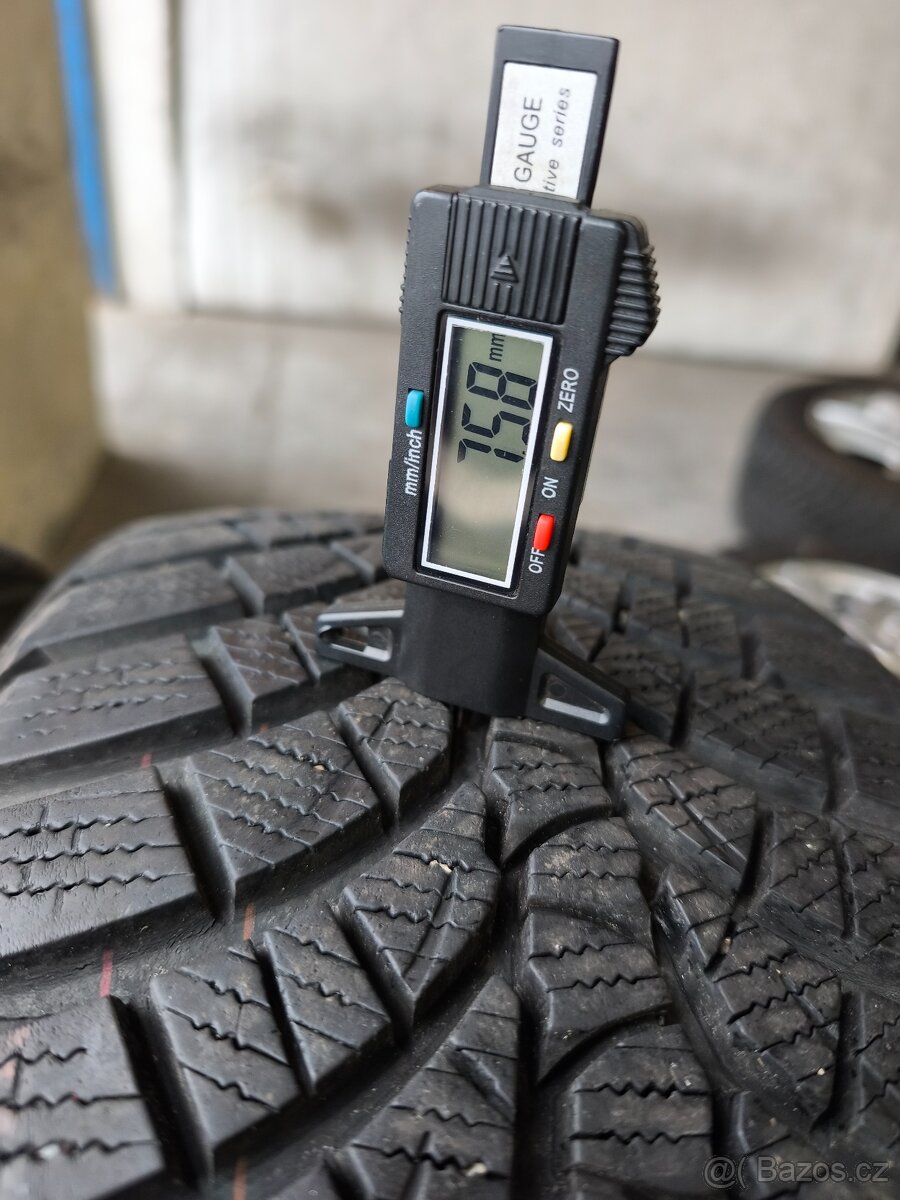 235/50 r17 zimní pneumatiky KUMHO 7-7,5mm - 2