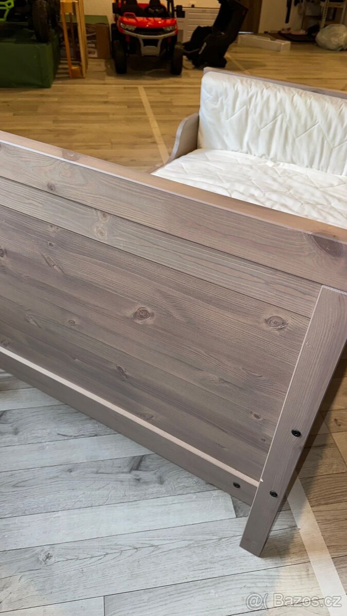 Rostoucí postel IKEA Sundvik - 2