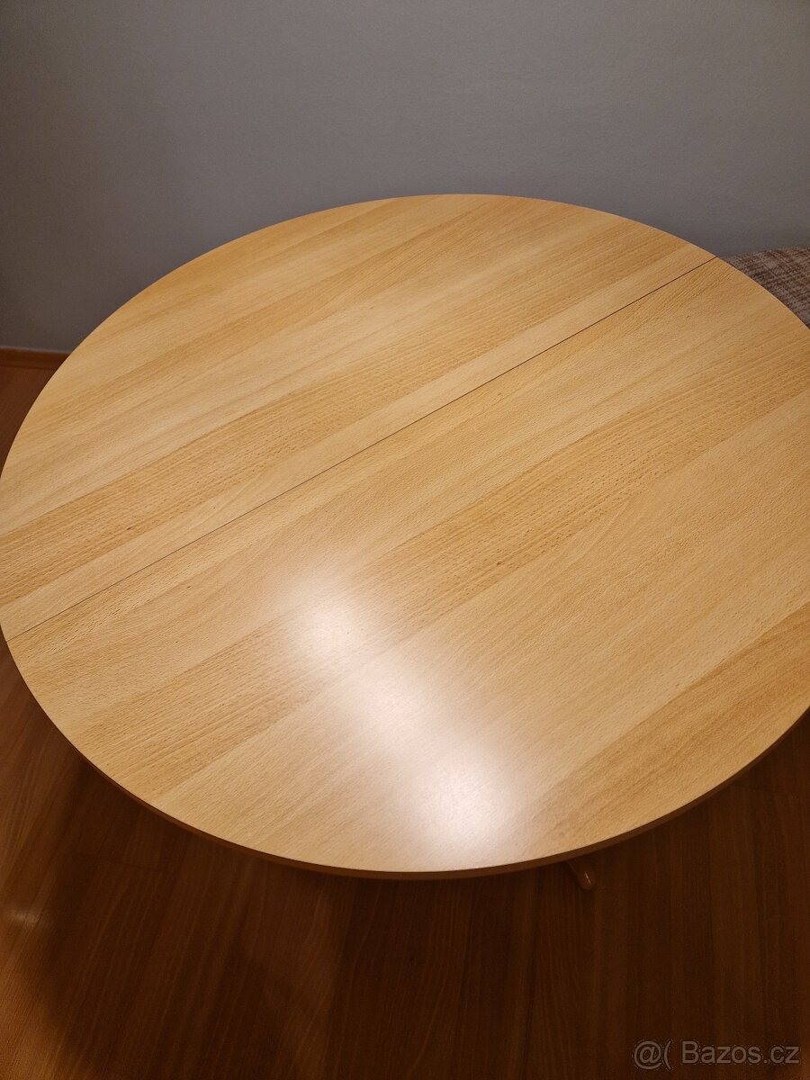 Rozkládací jídelní stůl - 2