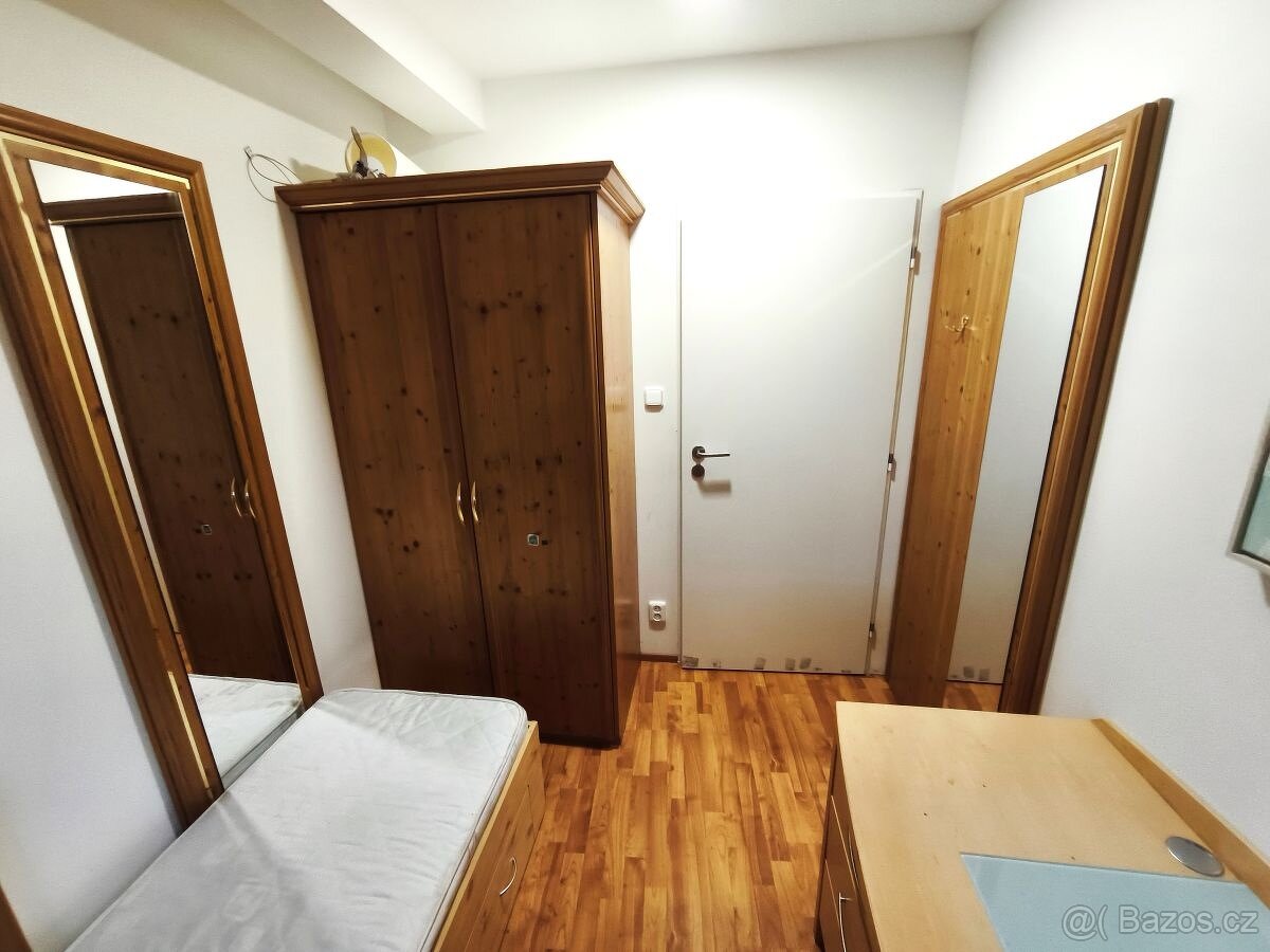 1+kk Mariánské Hory, 7.500 Kč i s energiemi. Cizinci nevadí. - 2