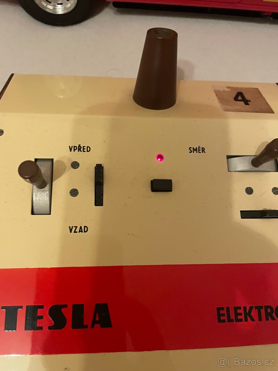 Stará hračka - Škoda Tesla - 2