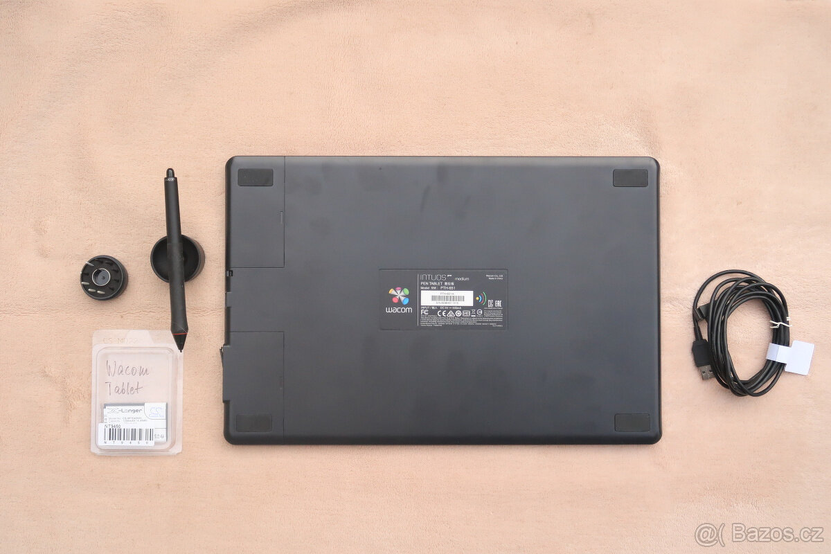 Grafický tablet Wacom Intuos Pro PTH 651, dobrý stav - 2