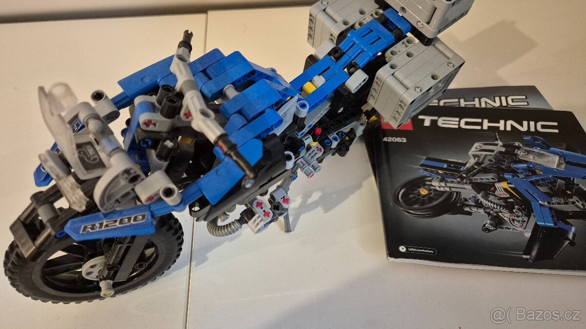 Prodám lego technic BMW 42063 - 2